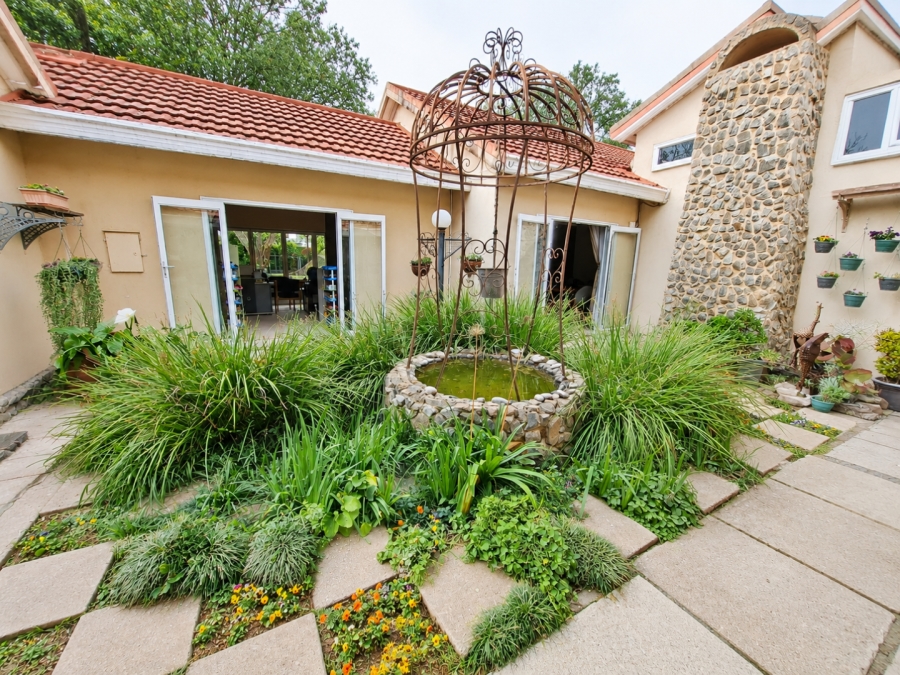 6 Bedroom Property for Sale in Delareyville North West
